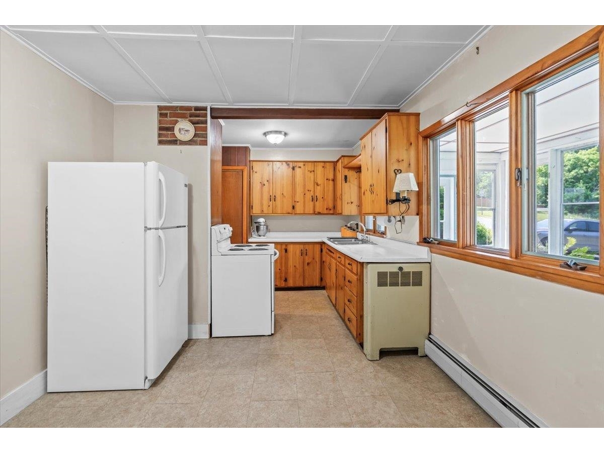 3 Hillside Avenue