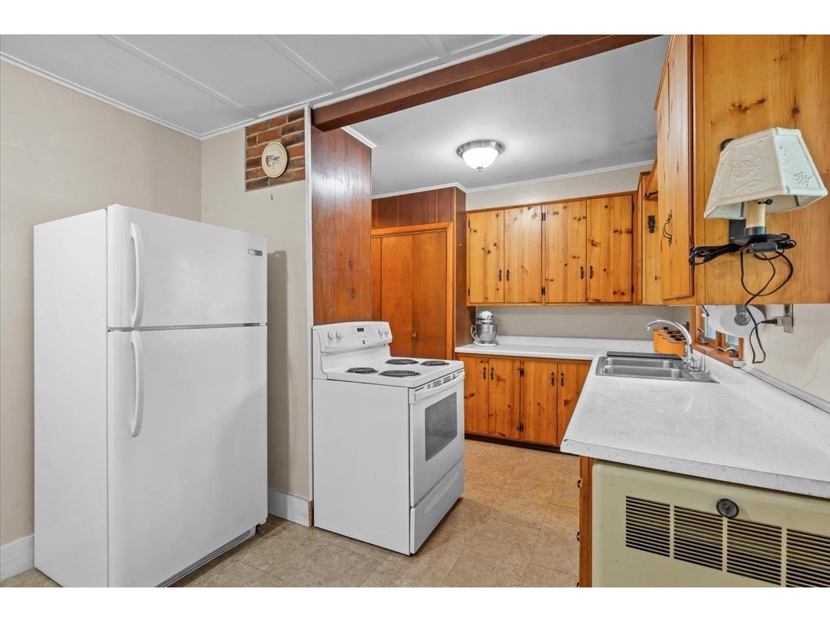 3 Hillside Avenue