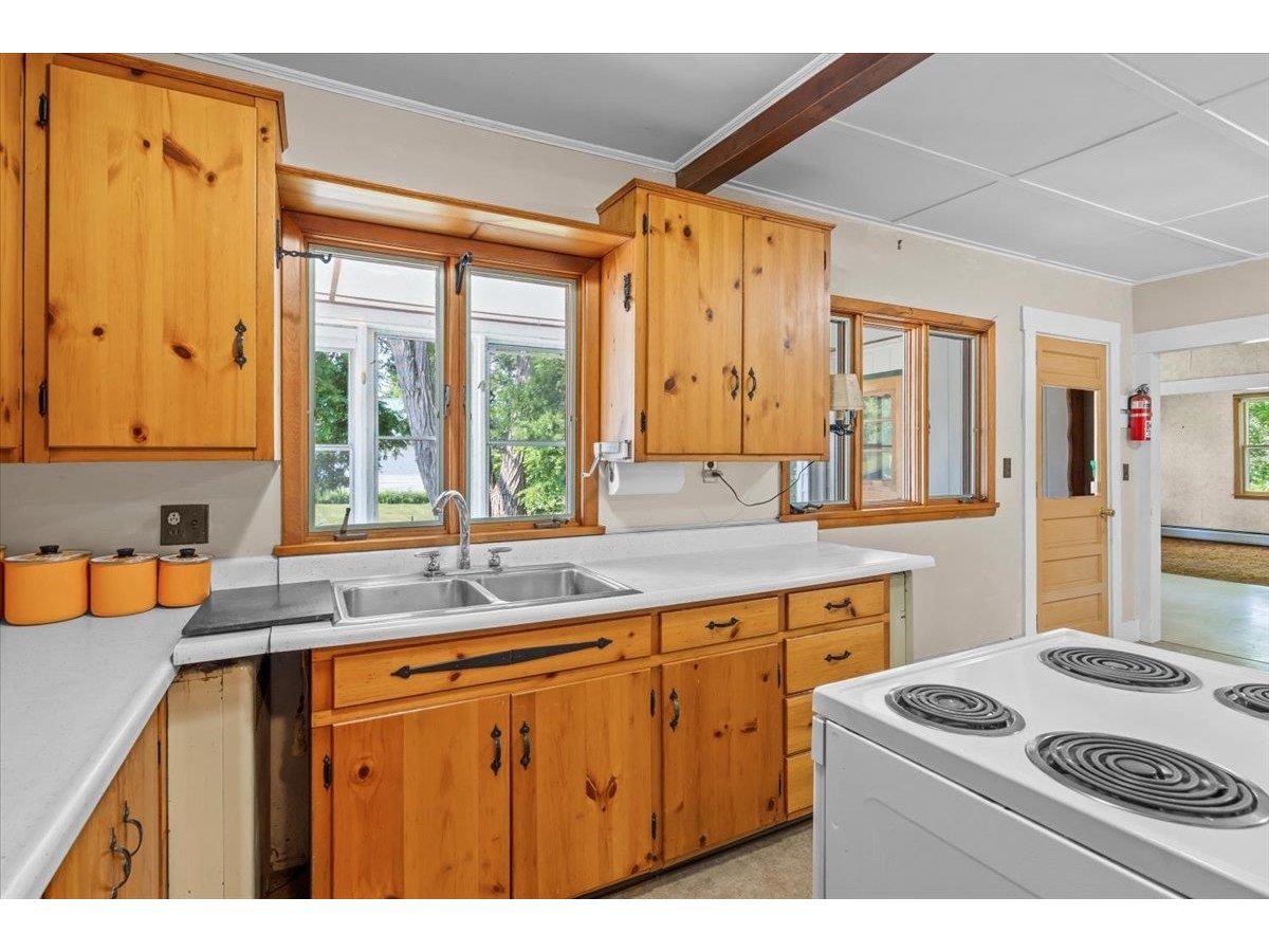 3 Hillside Avenue
