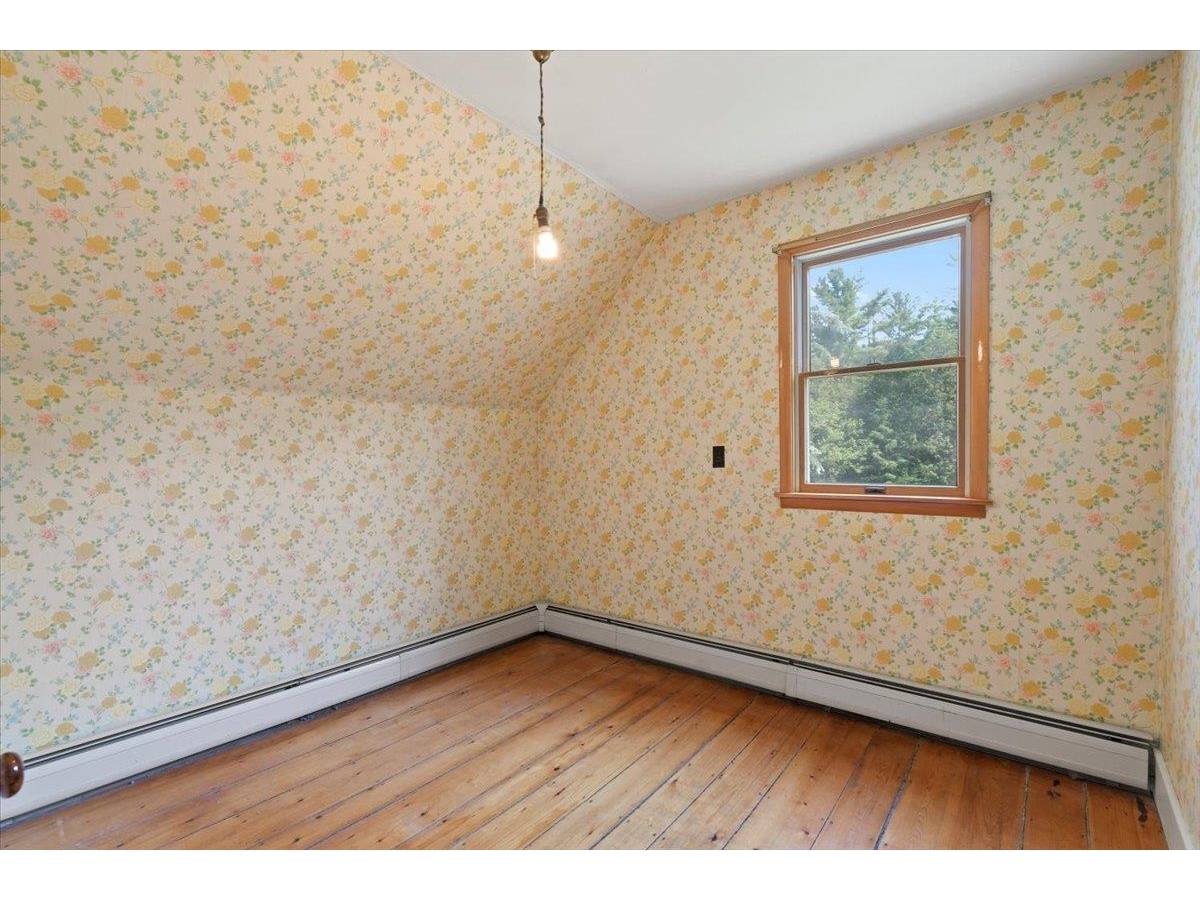 3 Hillside Avenue