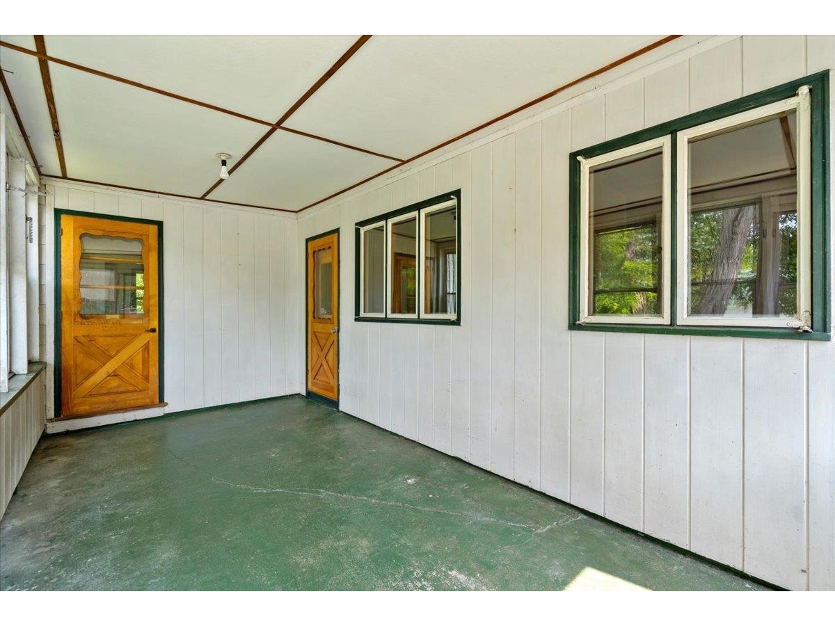 3 Hillside Avenue