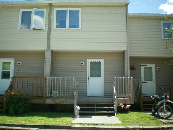 3 Huntington Place, Unit 3