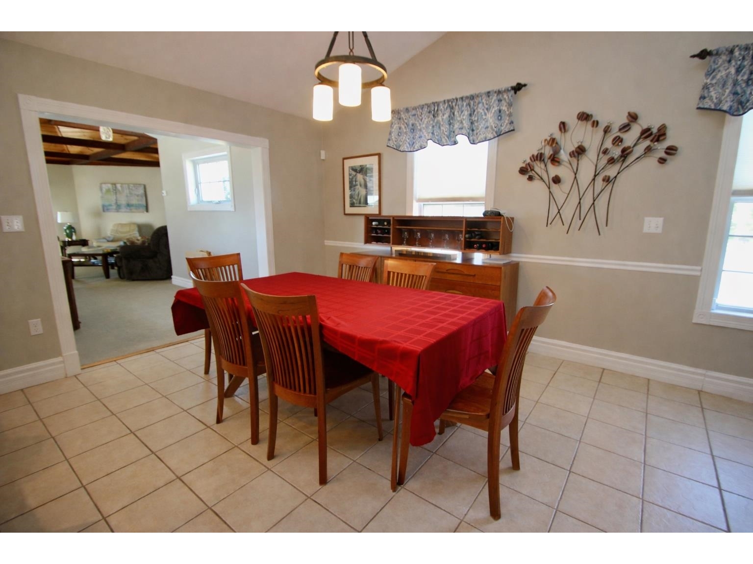 3 Hutchins Circle