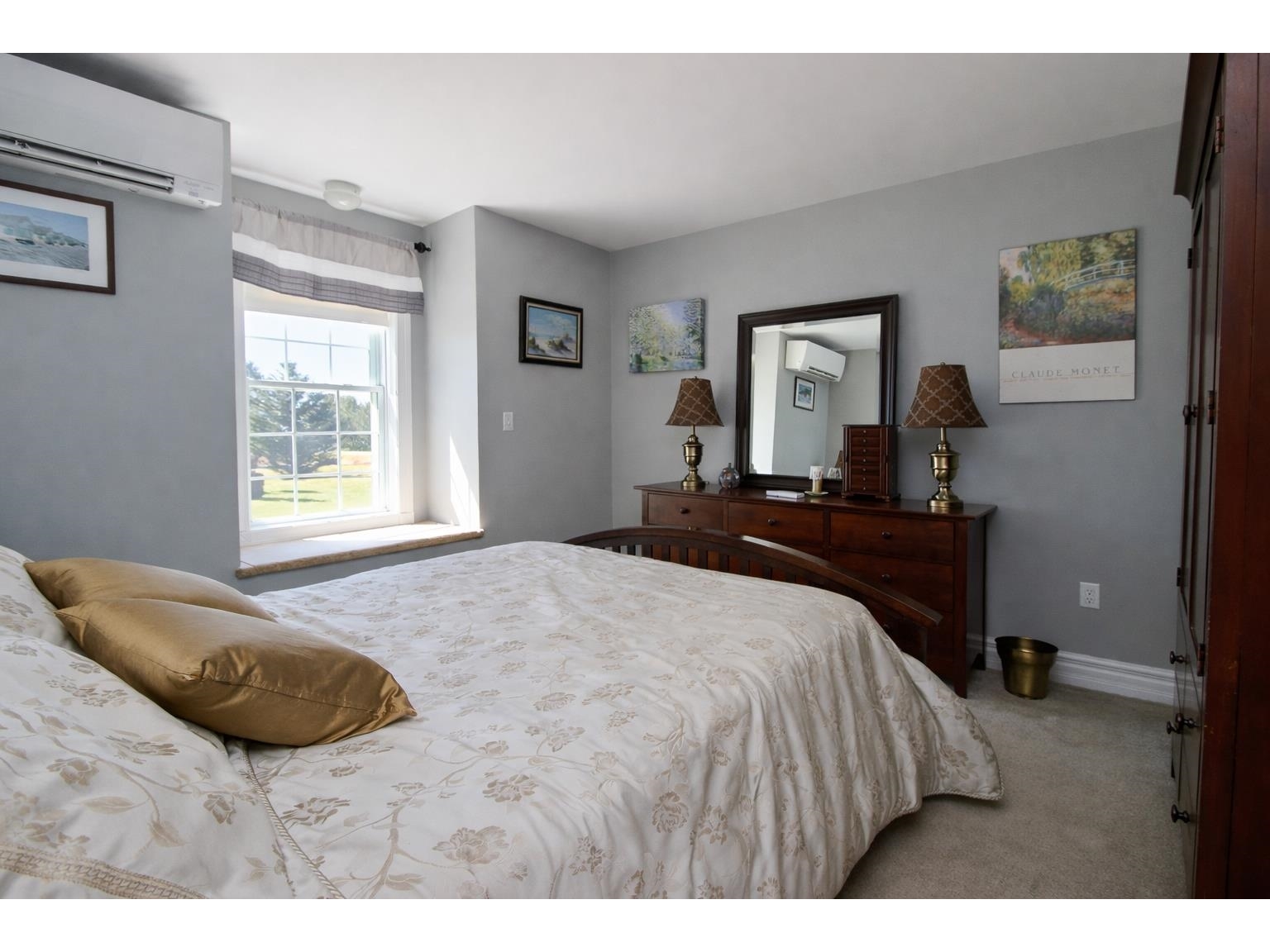 3 Hutchins Circle