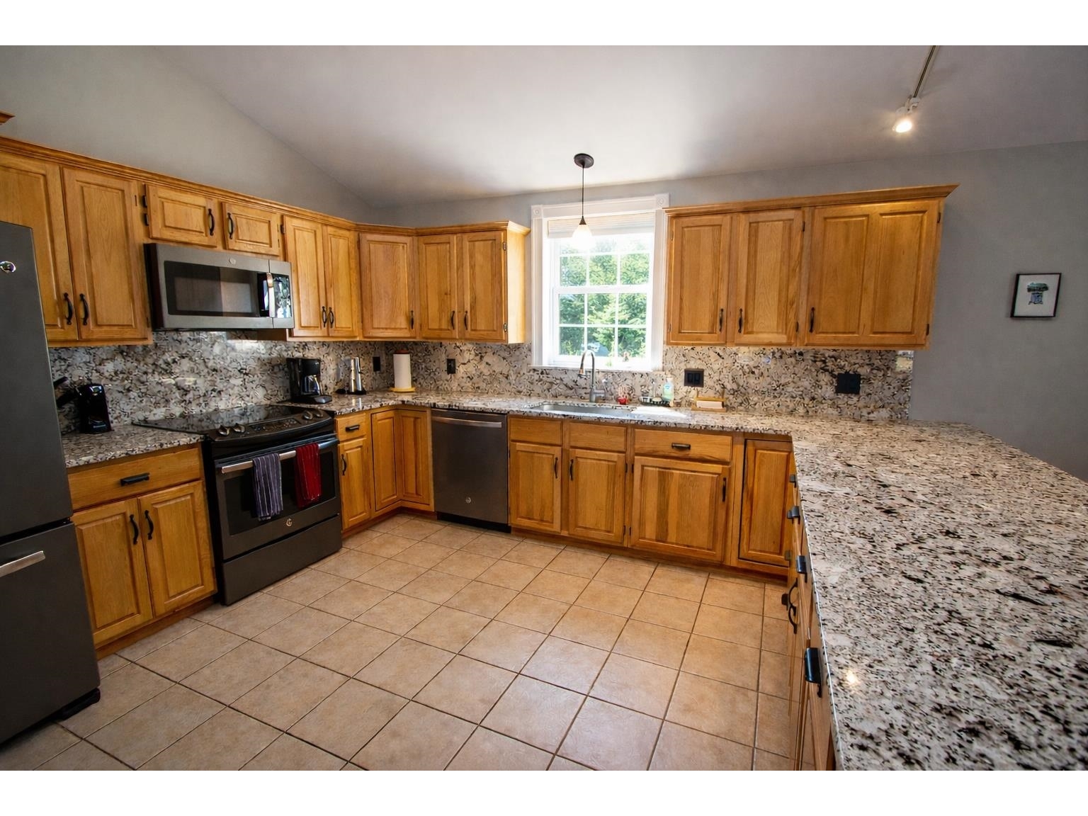 3 Hutchins Circle