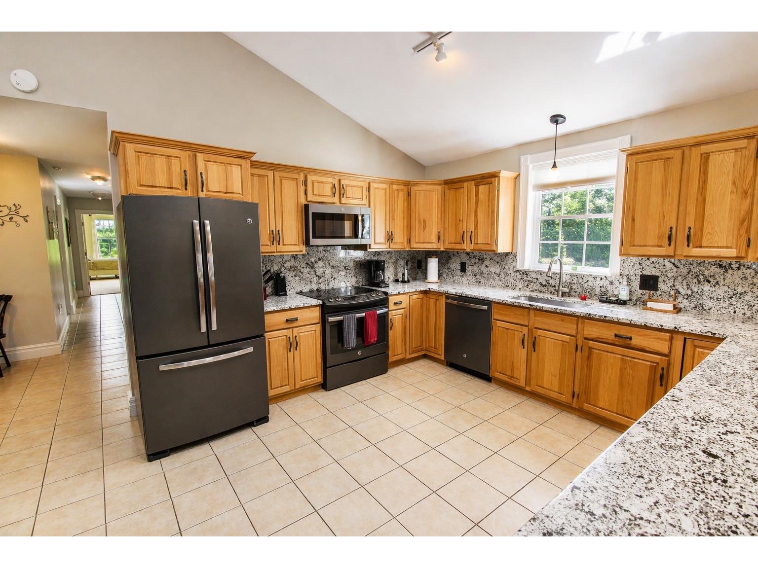 3 Hutchins Circle