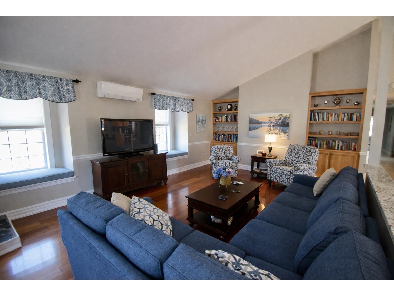 3 Hutchins Circle