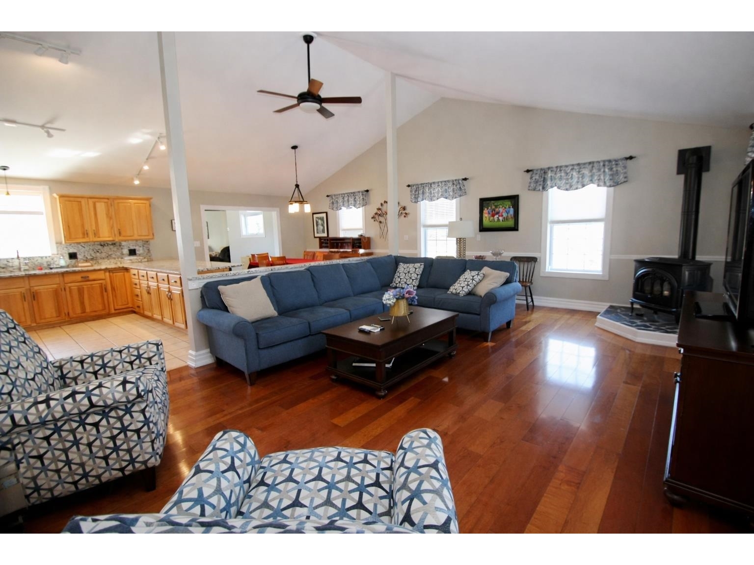 3 Hutchins Circle