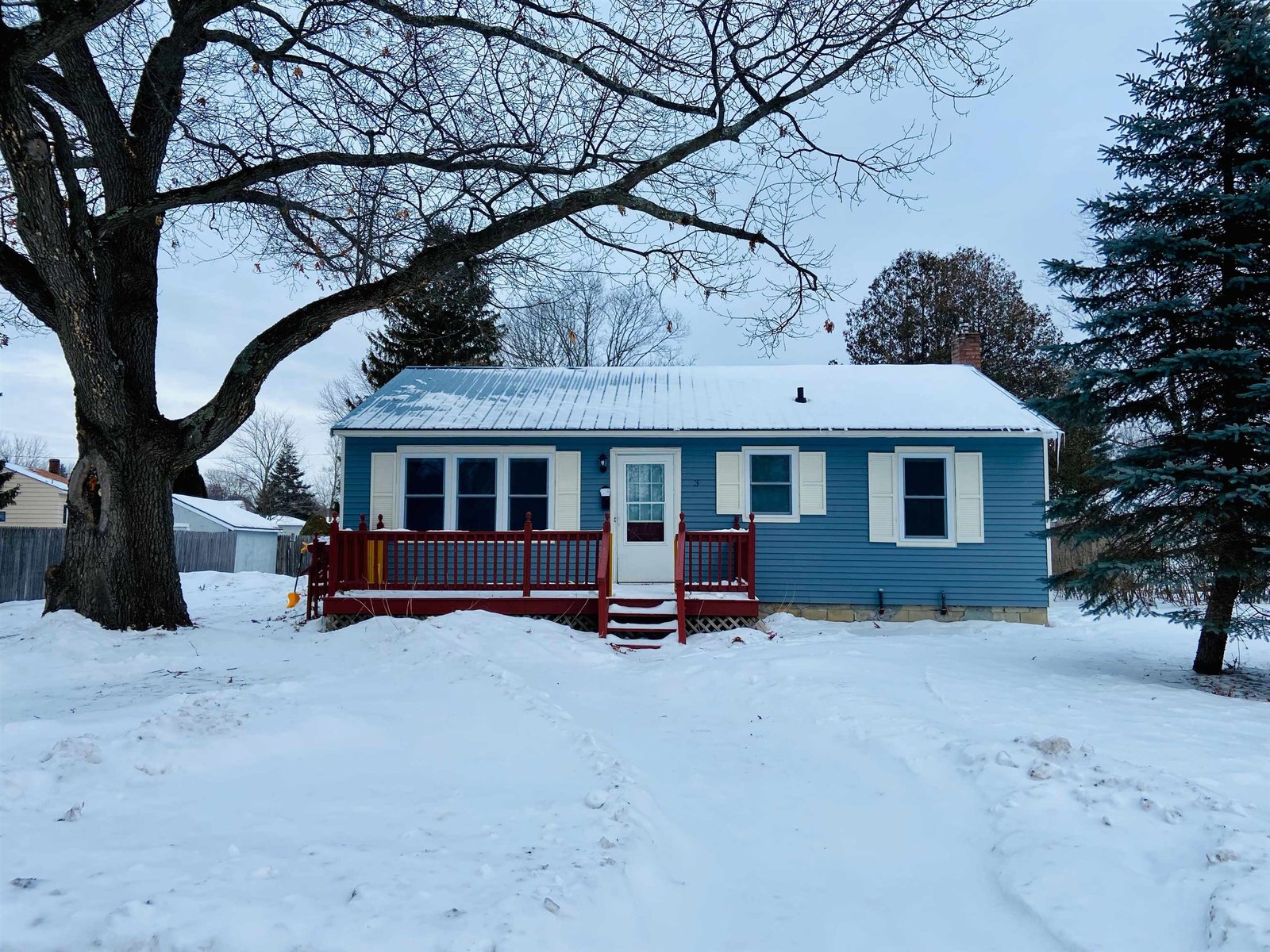 3 Owaissa Avenue