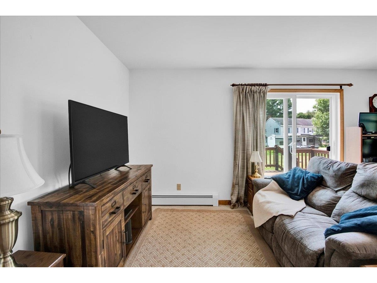 3 Place Drive, Unit Unit B