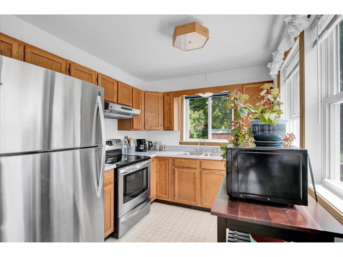 3 Place Drive, Unit Unit B