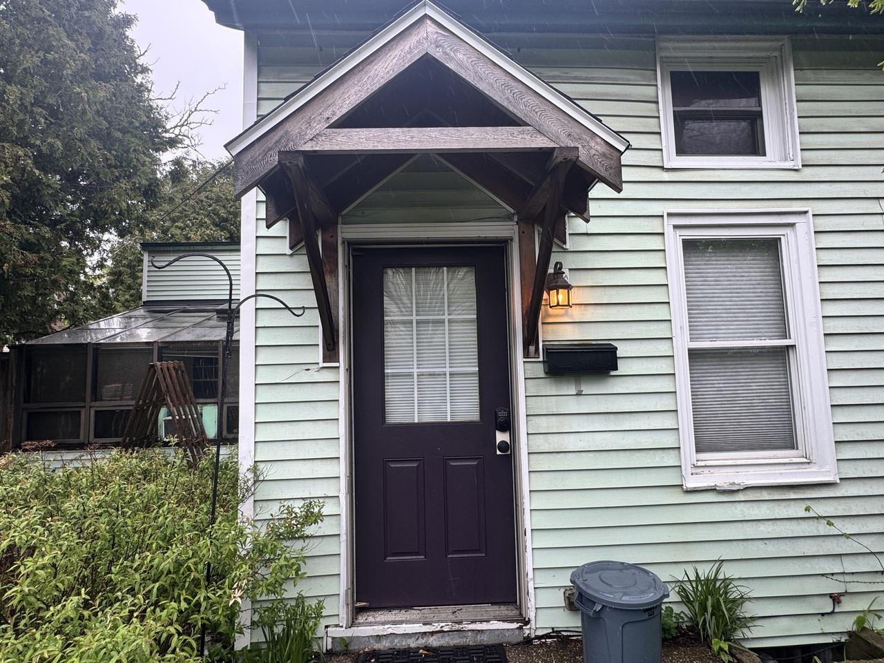 30-32 North Champlain Street