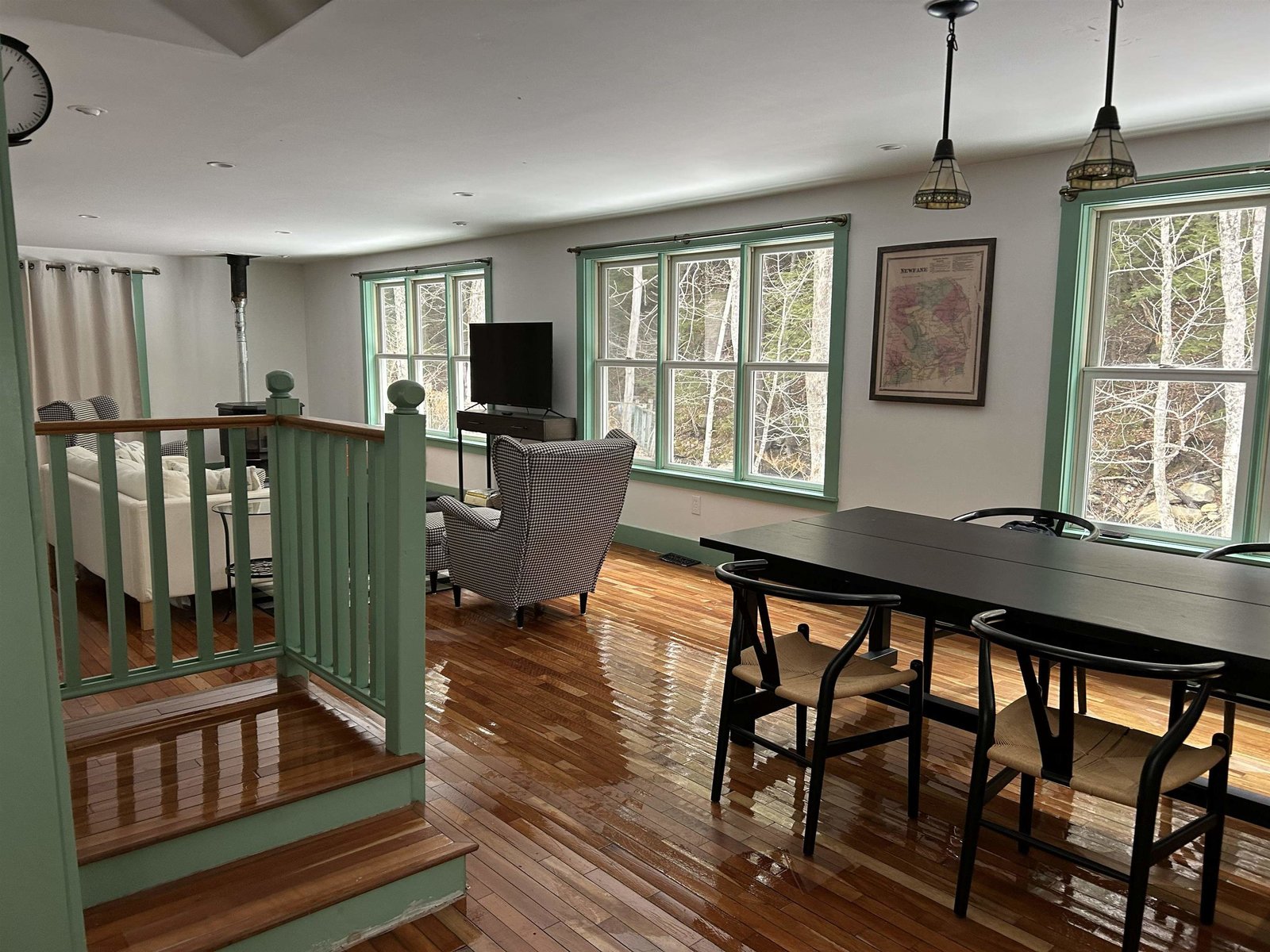 2nd floor stairwell