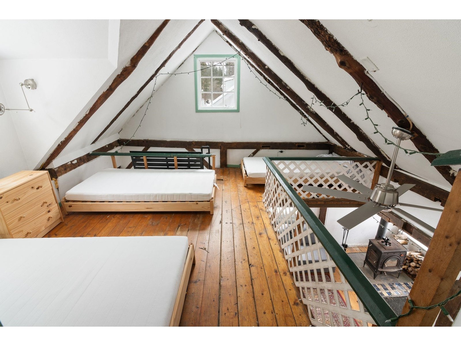 Guest suite/office loft.