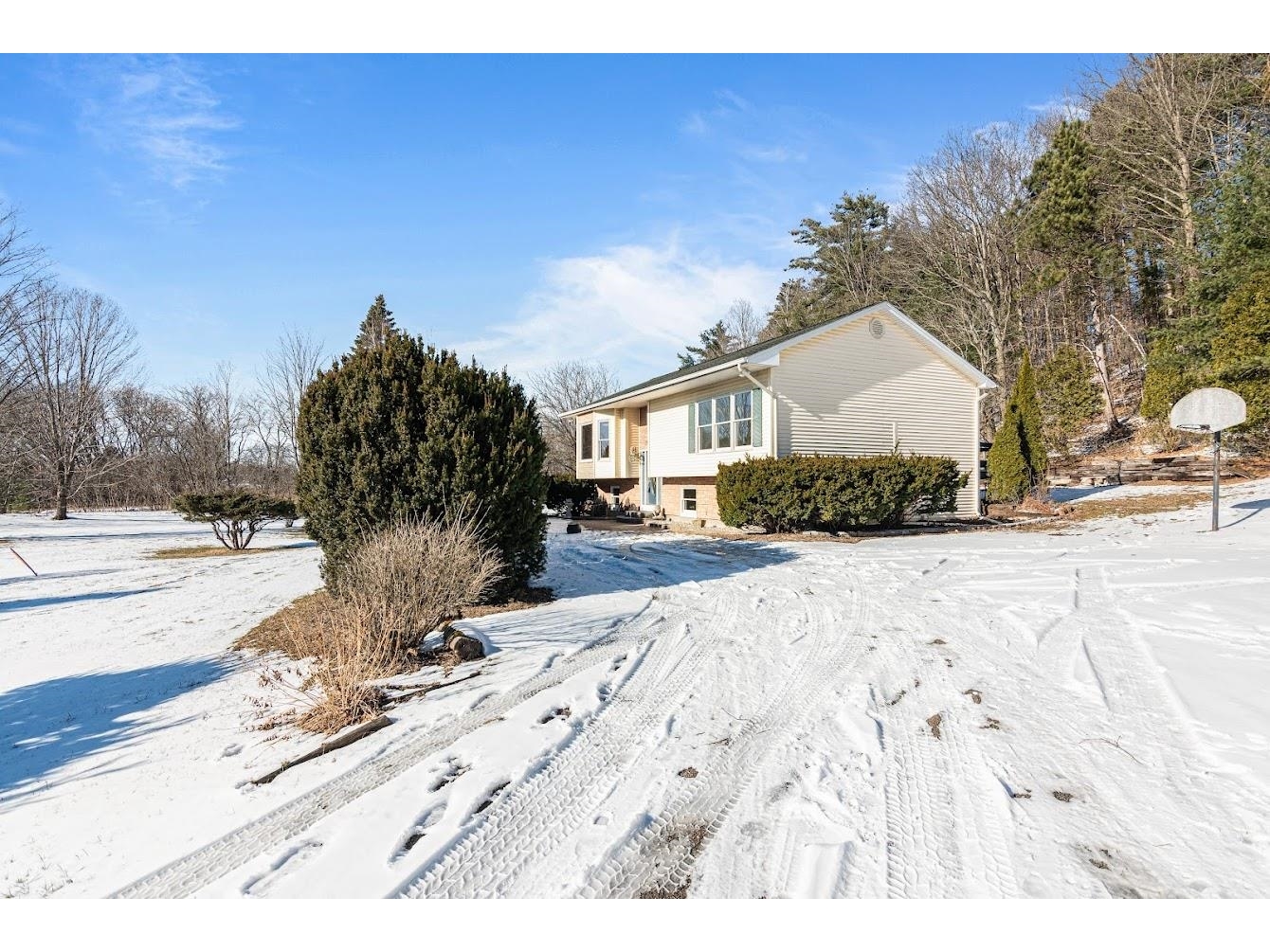 30 Kingsbury Crossing