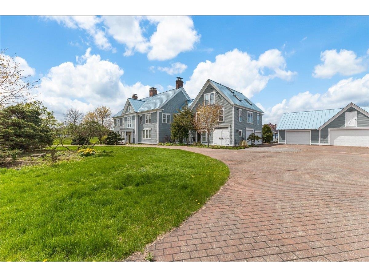 30 Lake Road