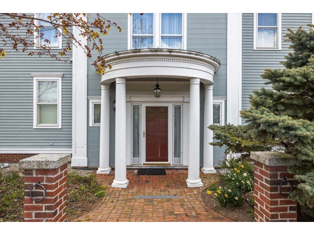 30 Lake Road