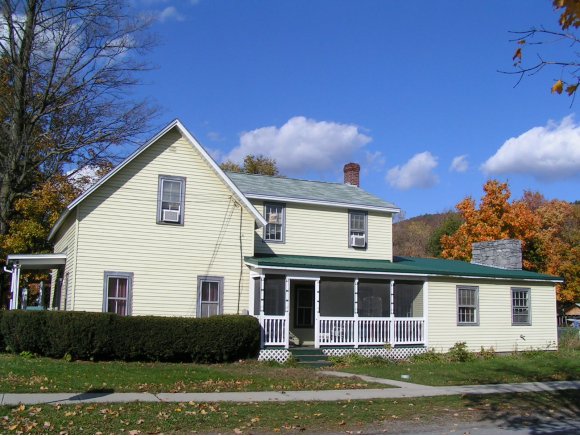 30 Maple ST