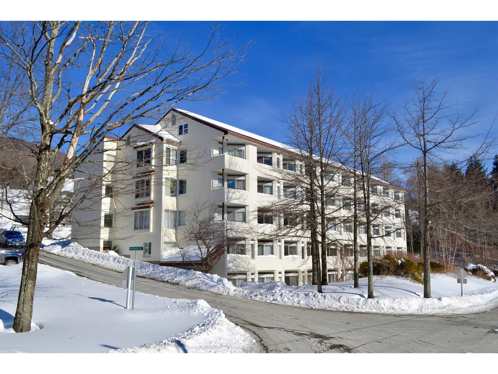 30 Mountainside Drive, Unit 201