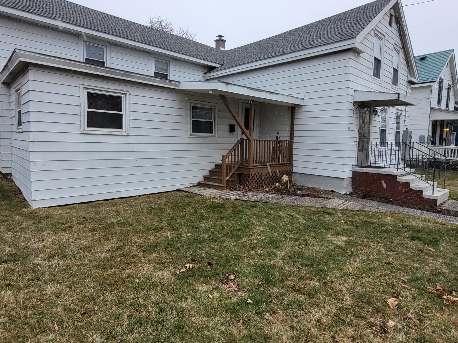 30 North Elm Street