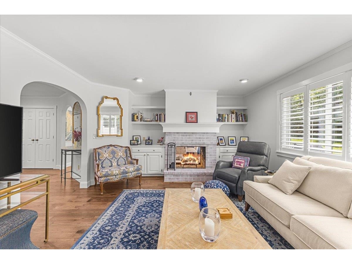 30 Southwind Drive