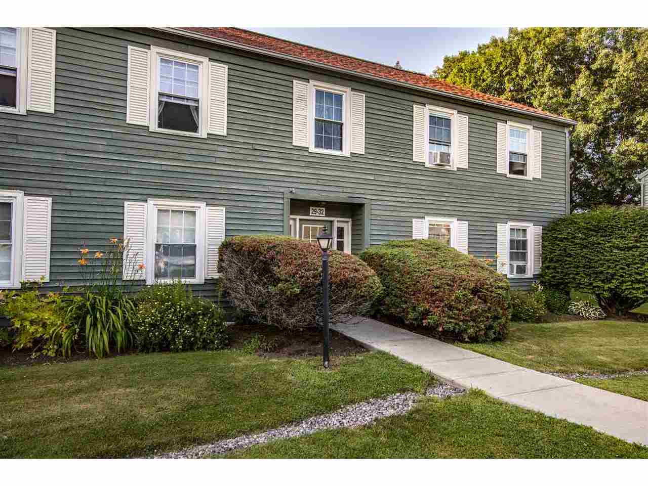30 Twin Oaks Terrace