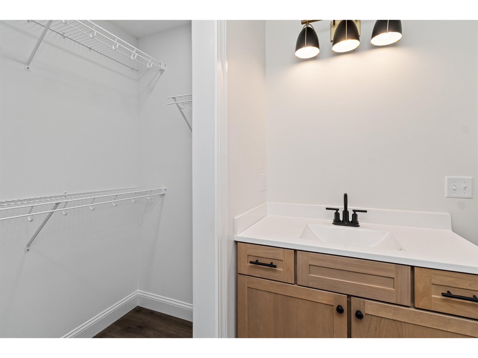 30 Upper Gilman Street, Unit 6