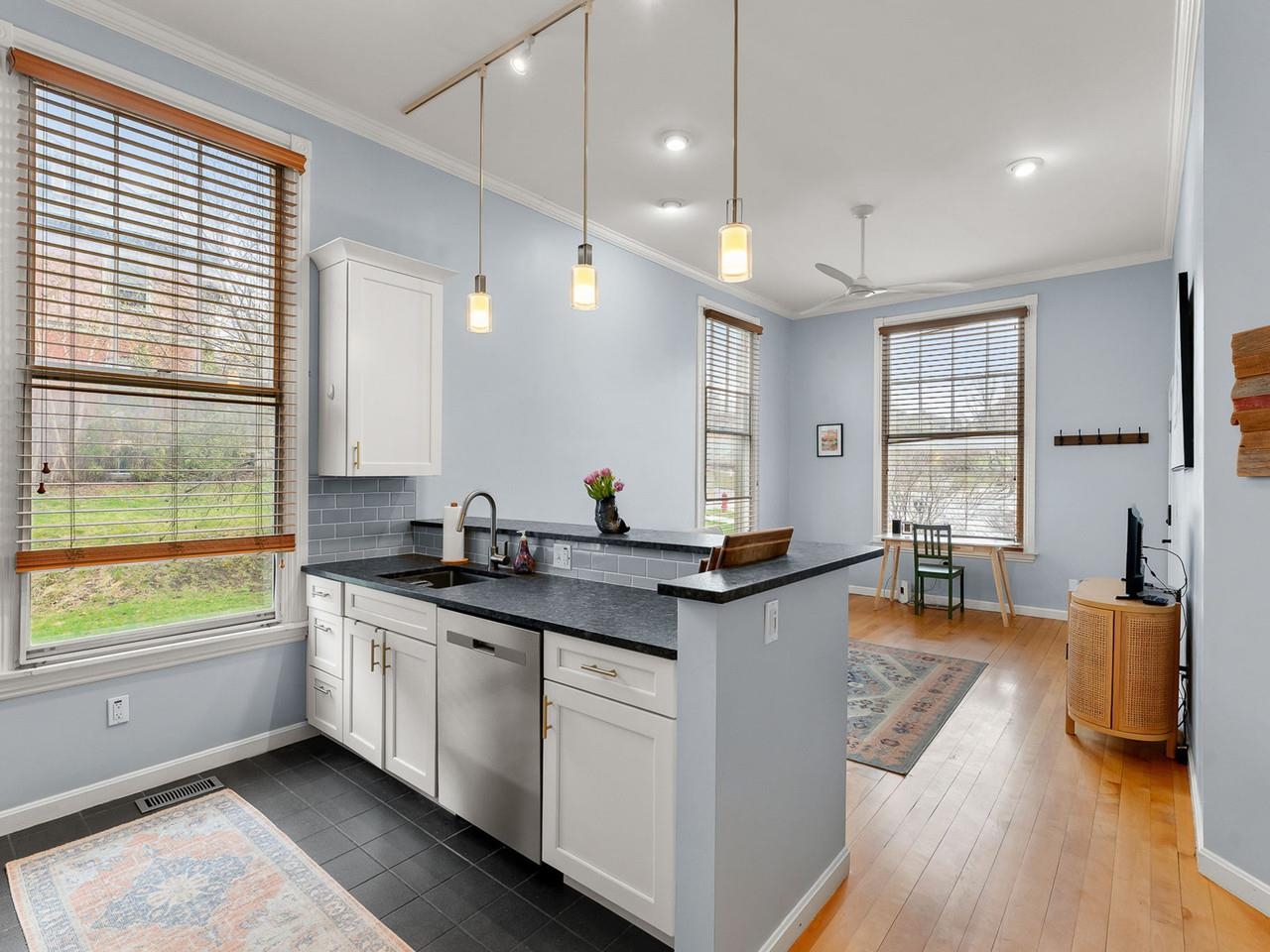 High ceilings, open floor plan