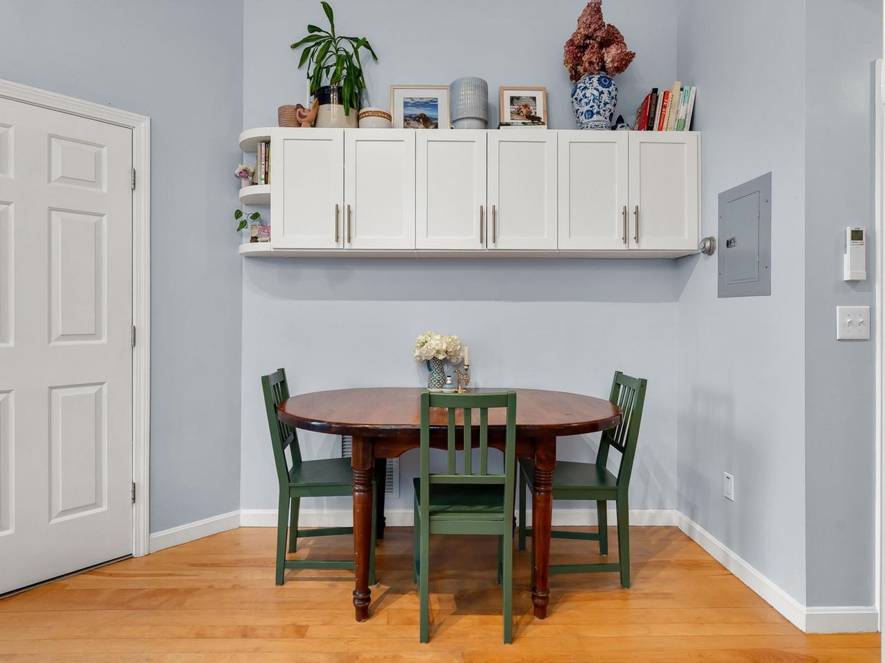 Dining area with storage