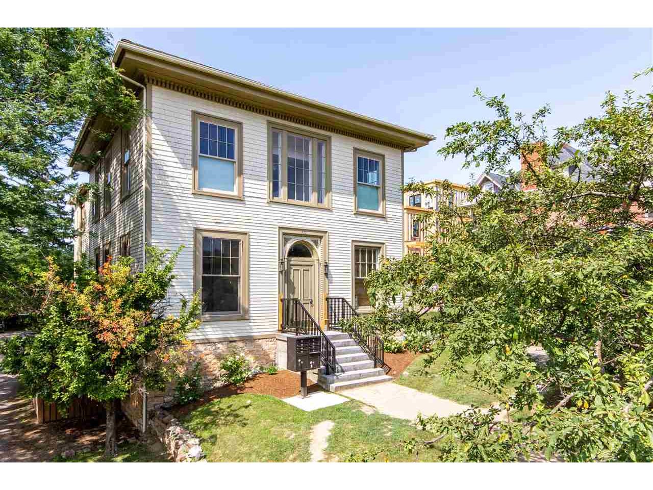 300 Main Street, Unit 1