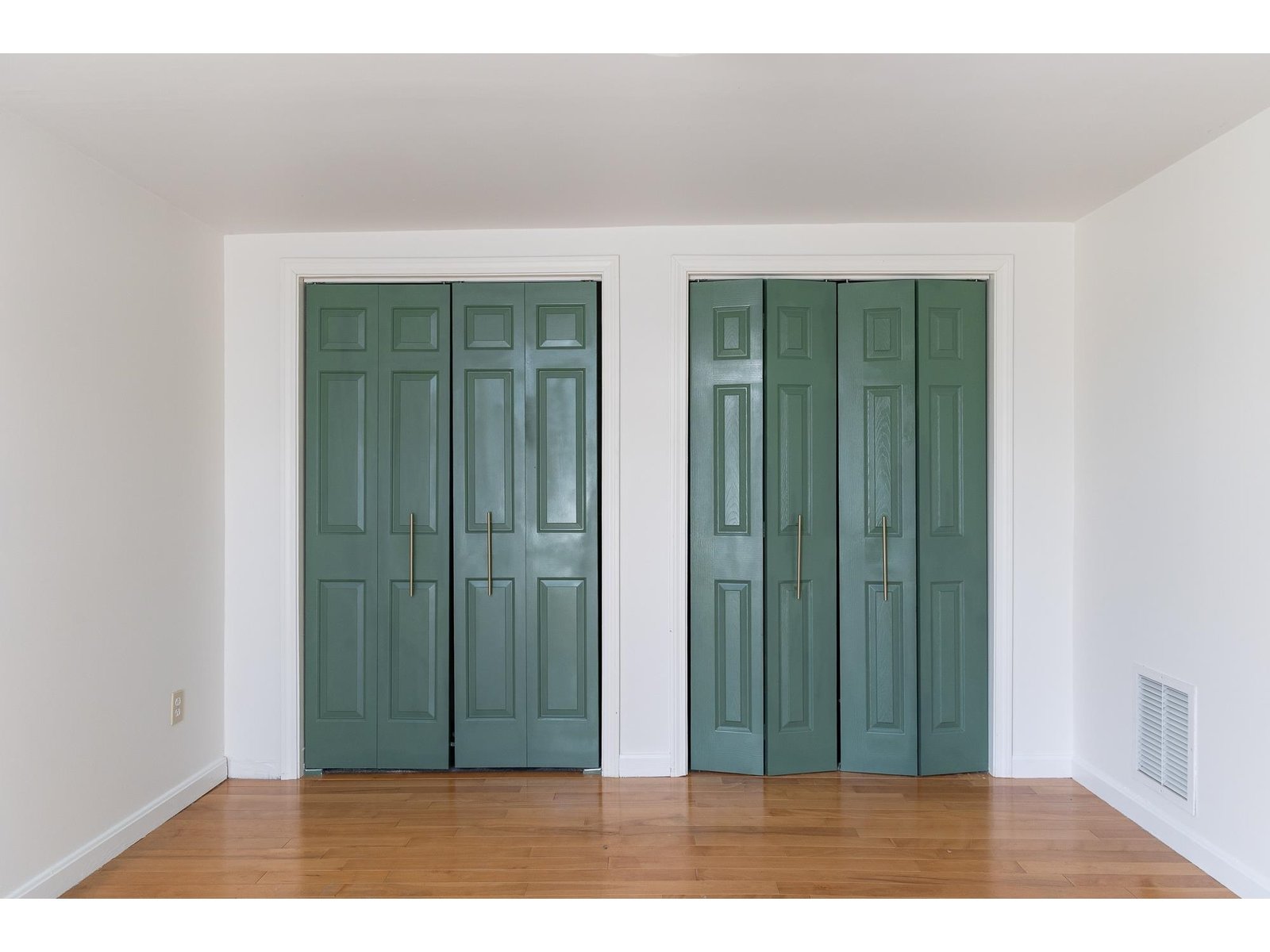 300 Main Street, Unit 5