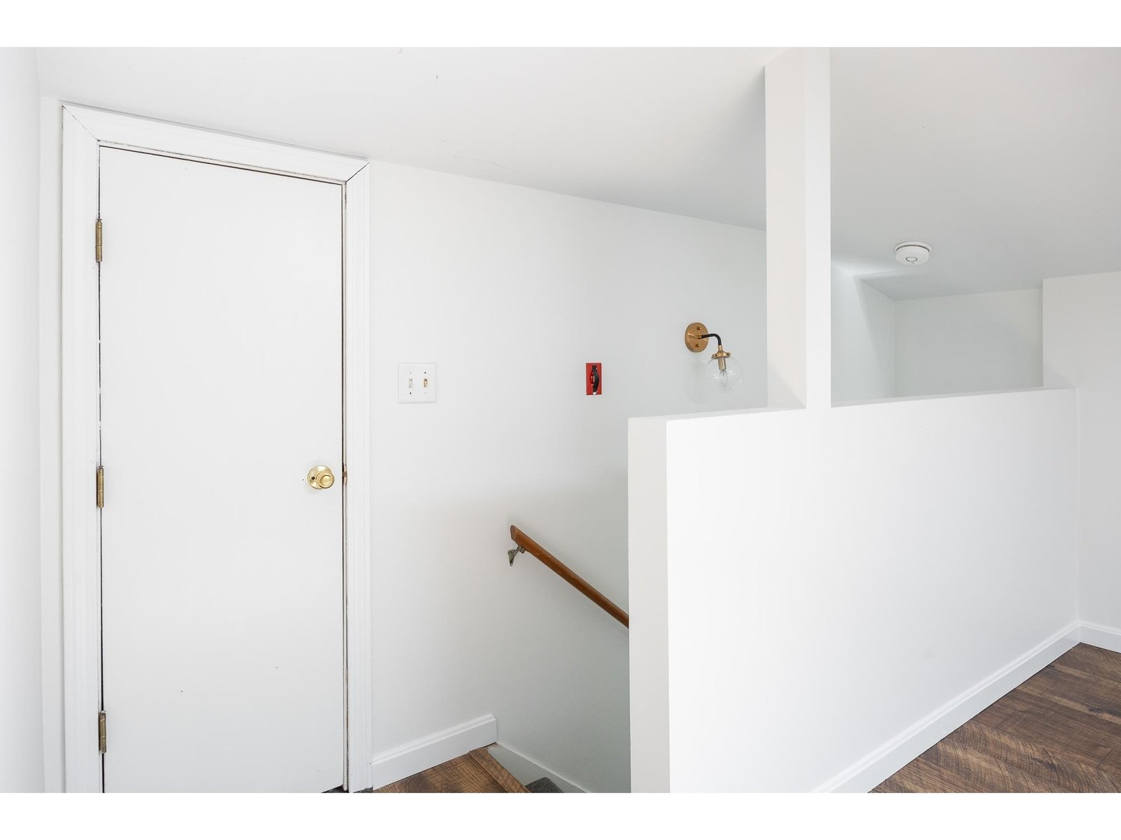 300 Main Street, Unit 5