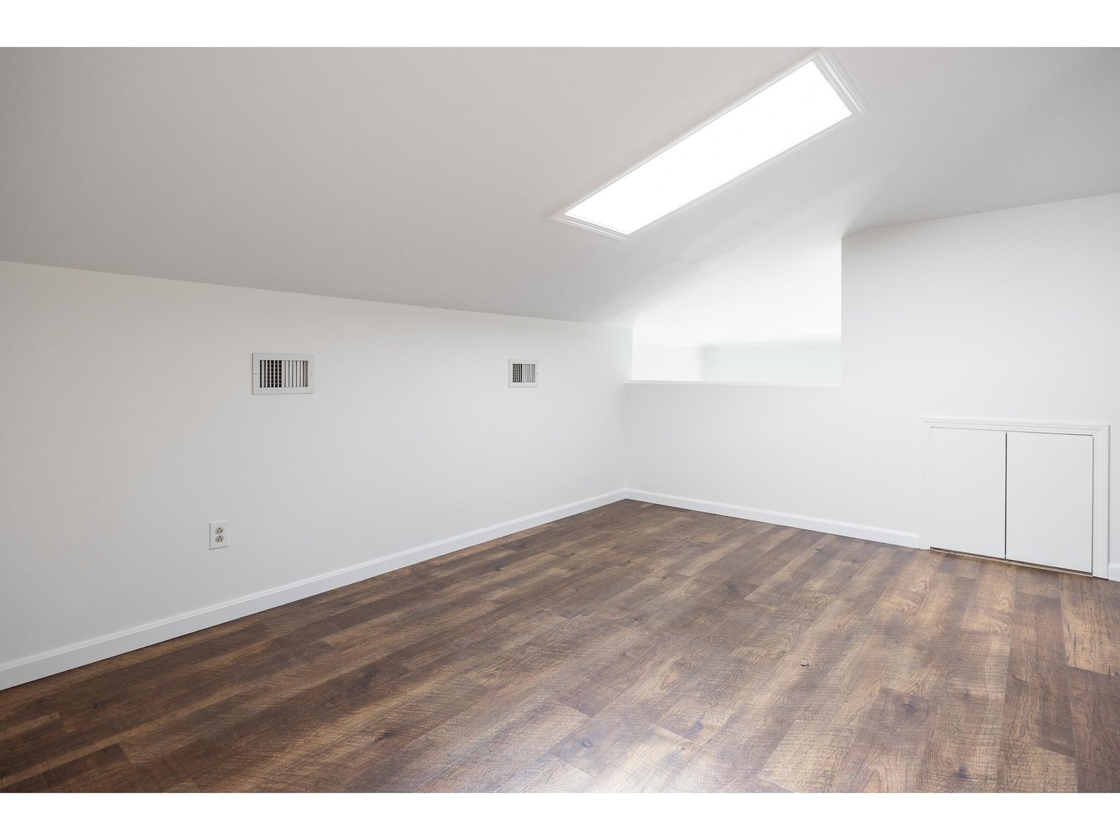 300 Main Street, Unit 5