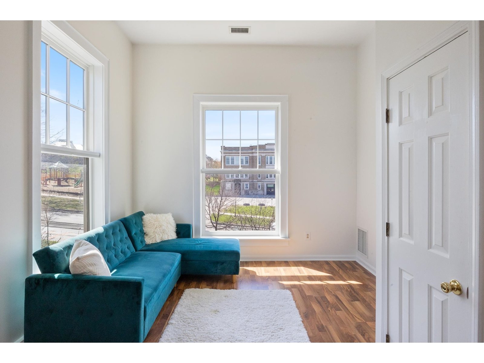 300 Main Street, Unit 5