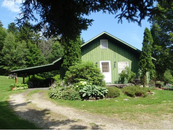300 Stagecoach Rd