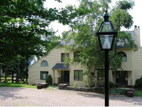 300 Taber Hill #2-C, Unit 2-C