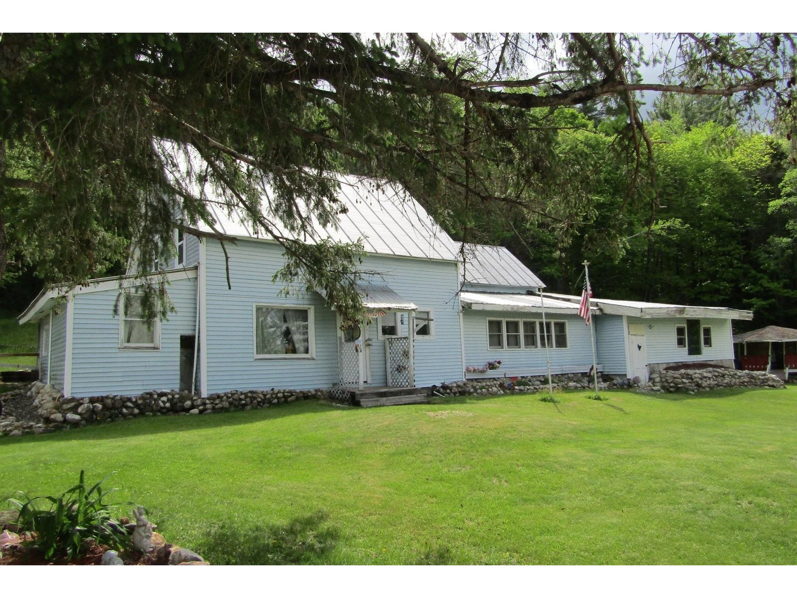 302 Branch Brook Road, Groton