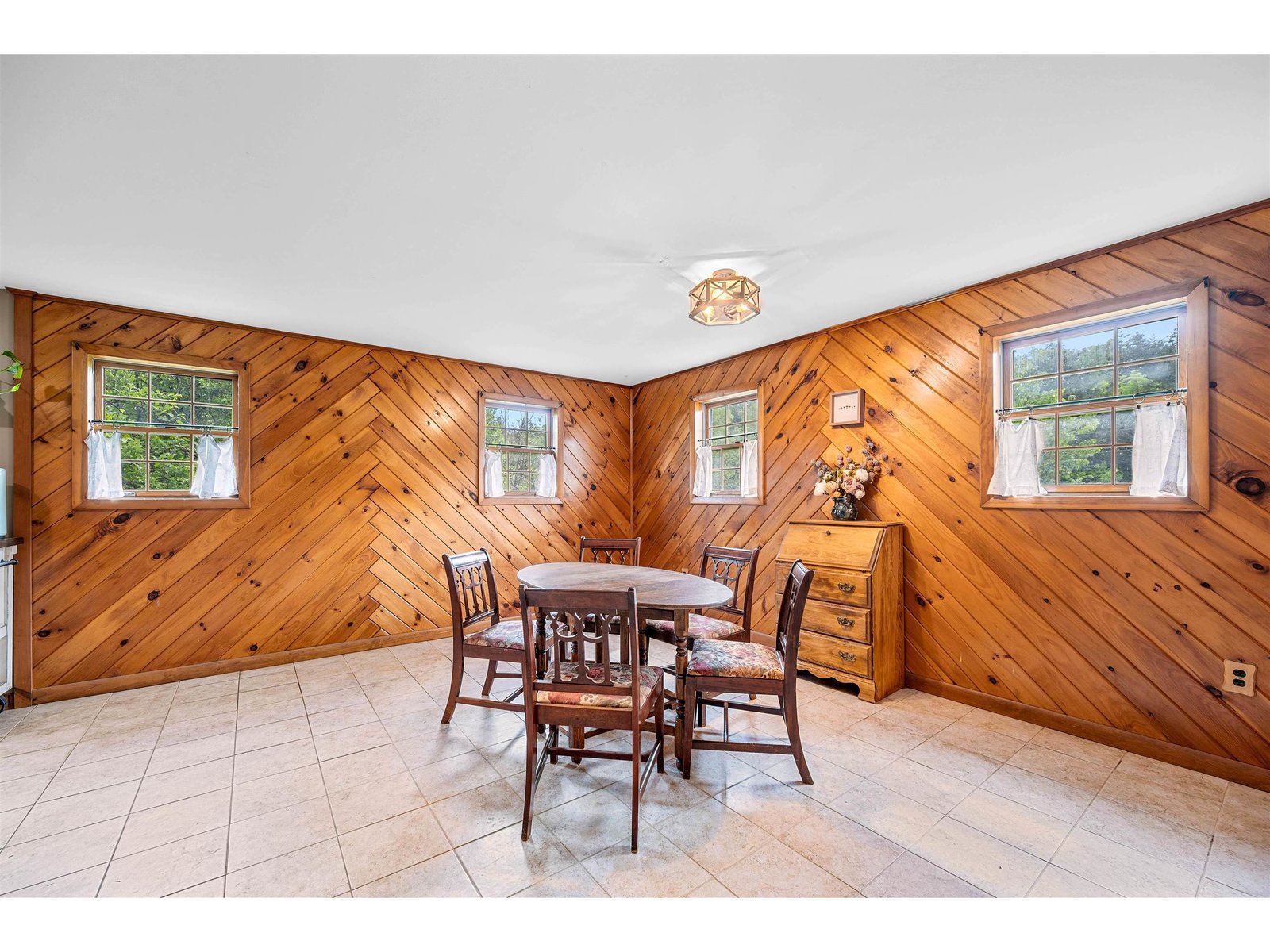 302 Brook Road
