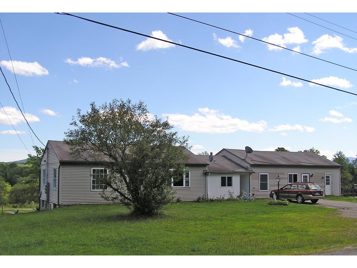 302 Centerville Road