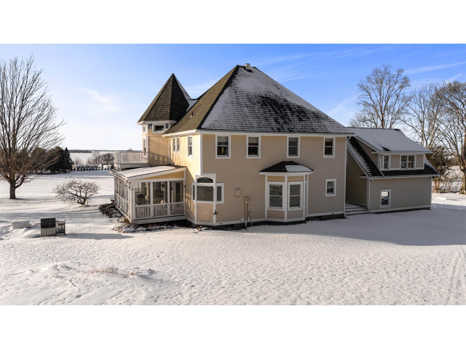 302 Ledge Hill Drive