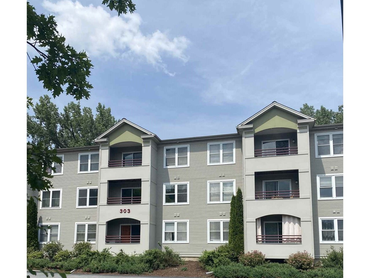 303 Lime Kiln Road, South Burlington