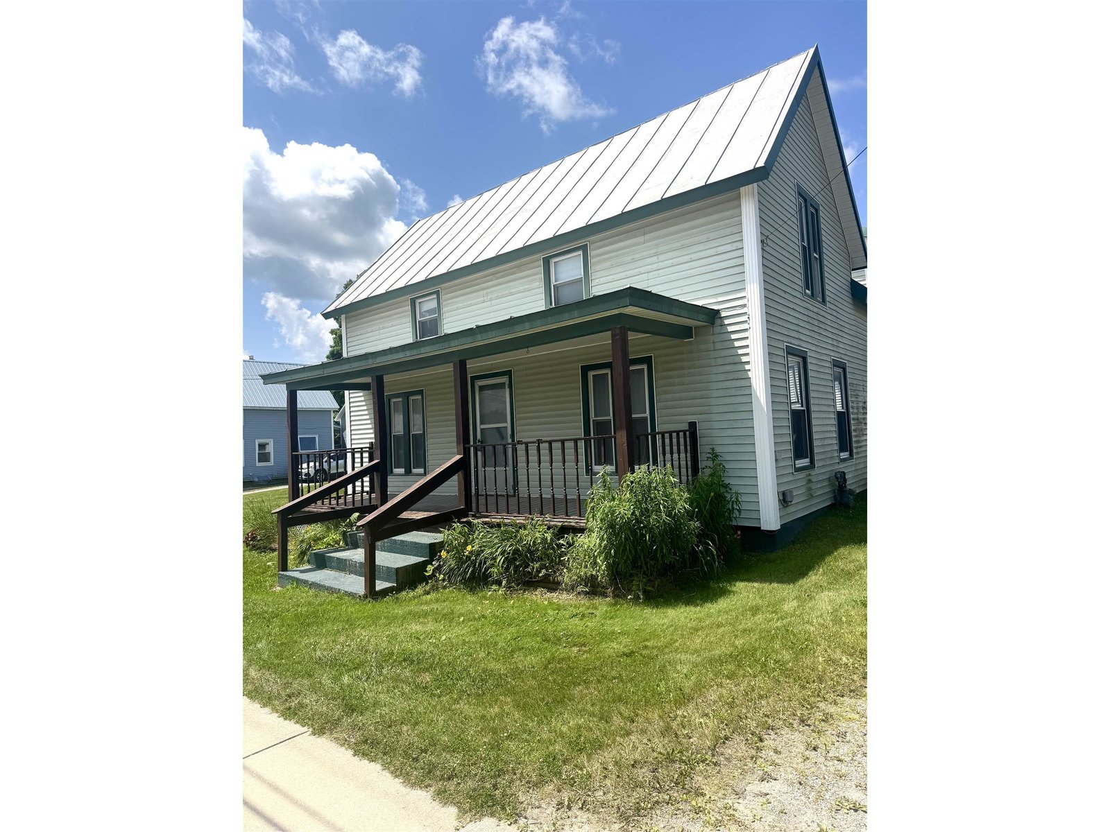 303 Pleasant Street