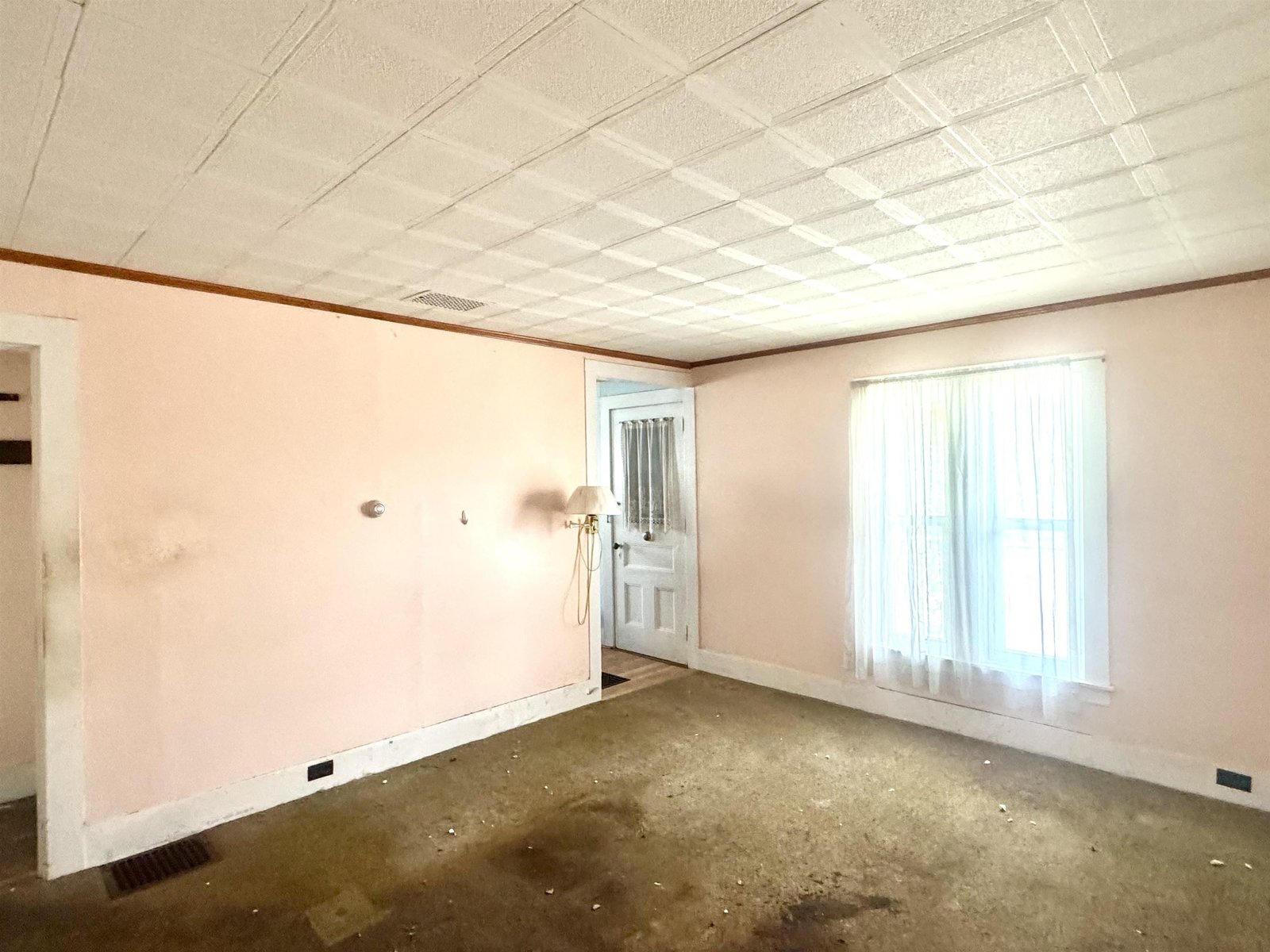 303 Pleasant Street