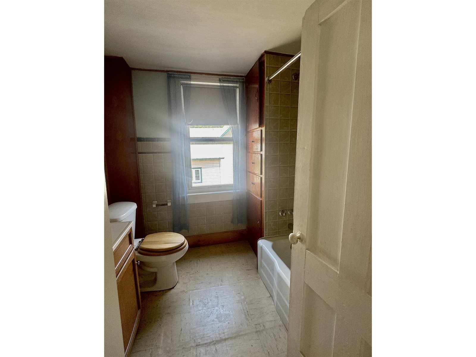 303 Pleasant Street