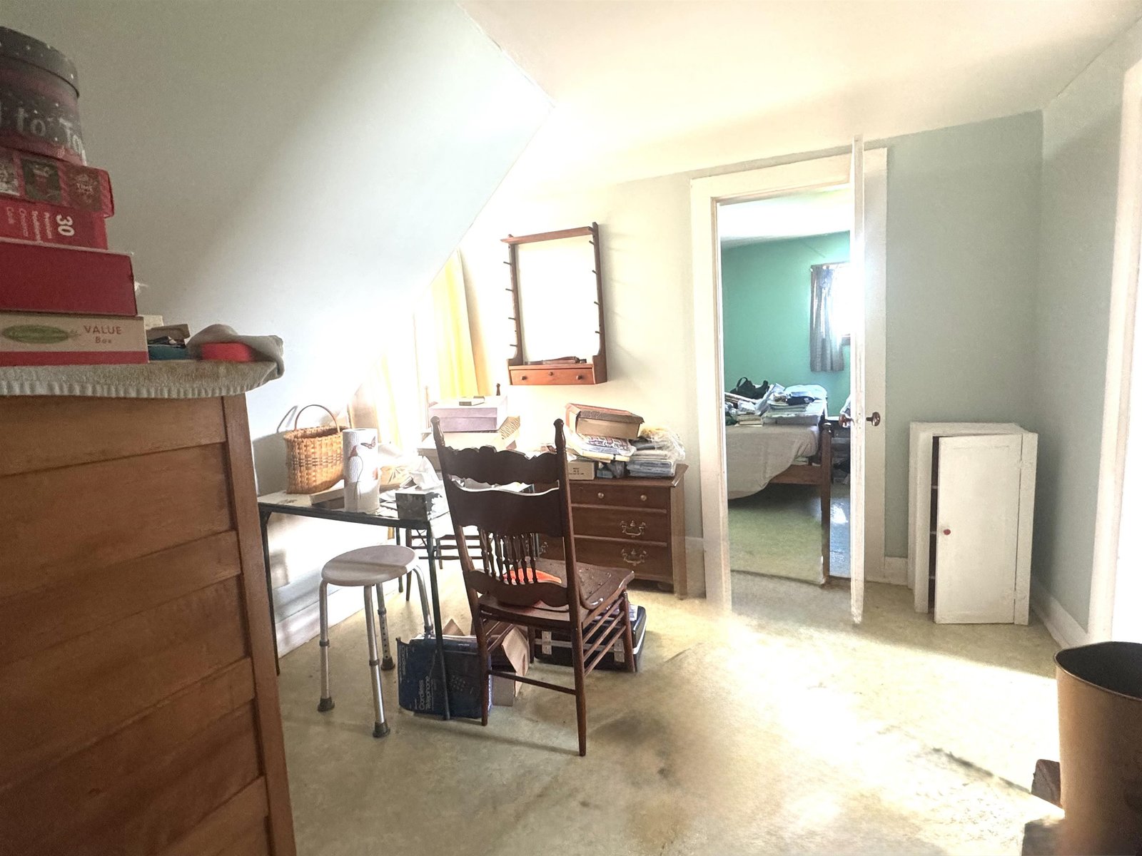 303 Pleasant Street