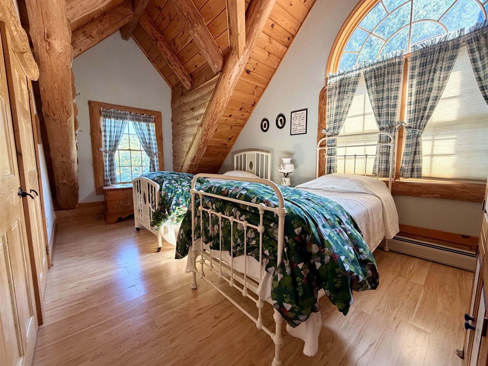 3036 West Woodstock Road