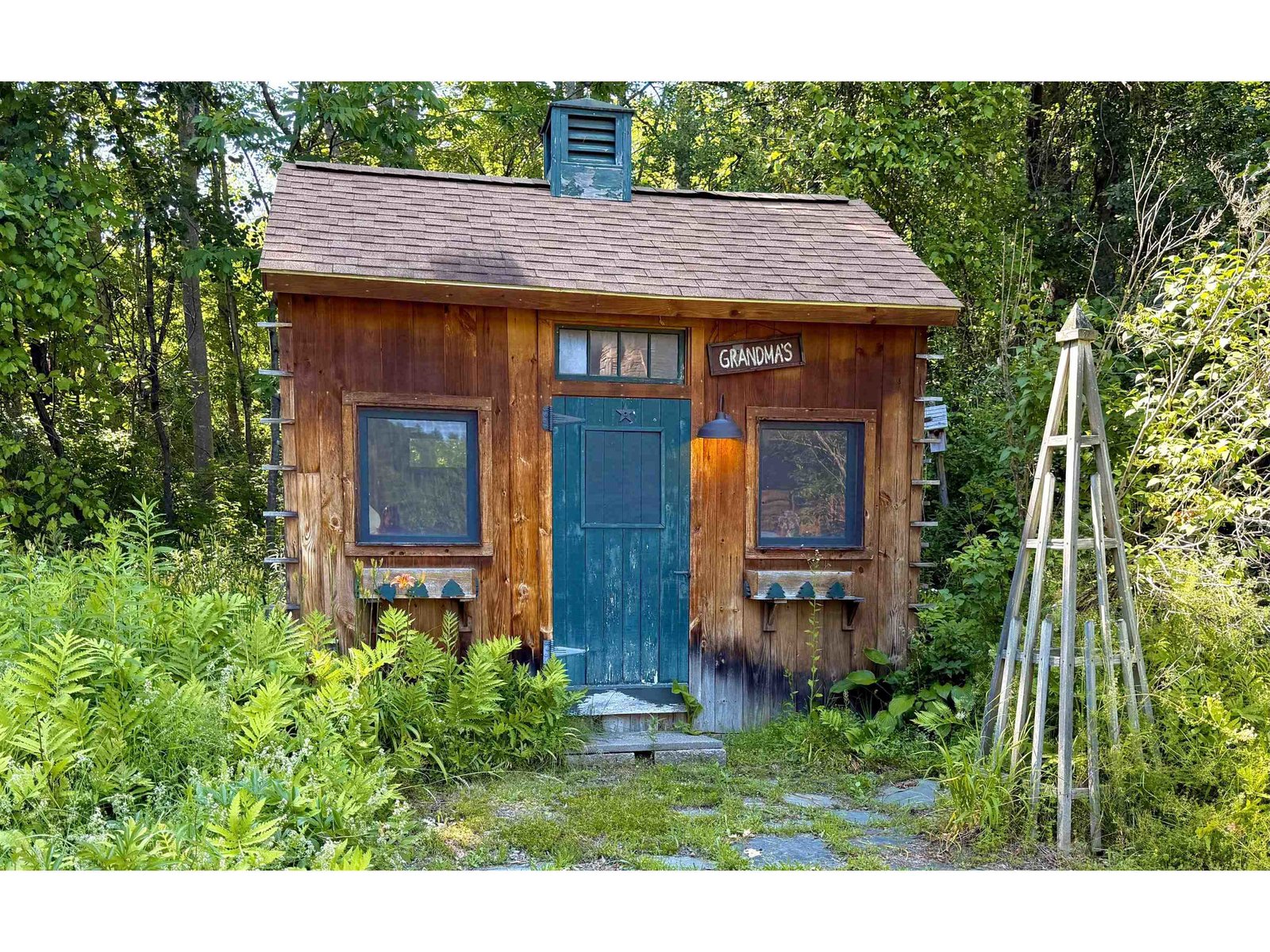 3036 West Woodstock Road