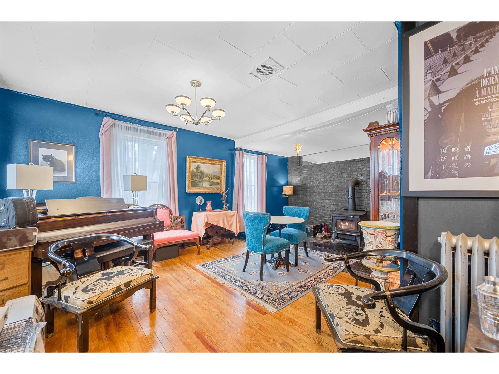 304 Wall Street