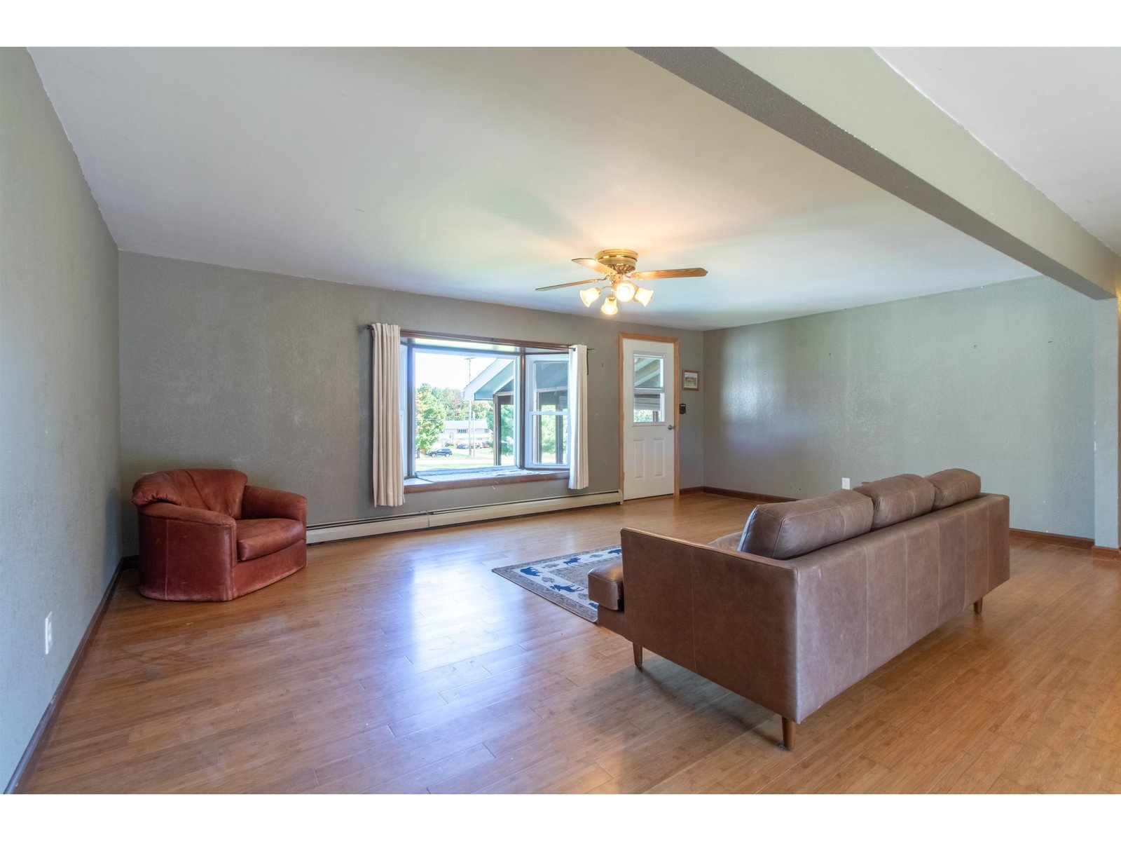 3041 Cross Road