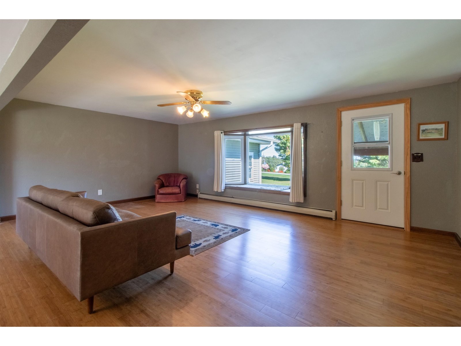 3041 Cross Road